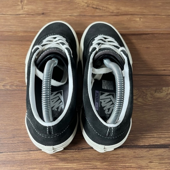 Youth size 5 big boys vans shoes - Picture 5 of 10